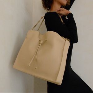 Von Holzhausen The Large Shopper Shoulder Bag Tote in Sand